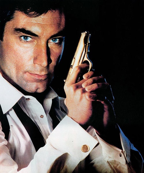 <B>Between the lines</b>: In <I>Licence to Kill</i> (1989), the scene where Bond resigns from the MI6, and his licence to kill is revoked, was shot in Ernest Hemingway's house. The line in the film goes, 'I guess this is a farewell to arms.'