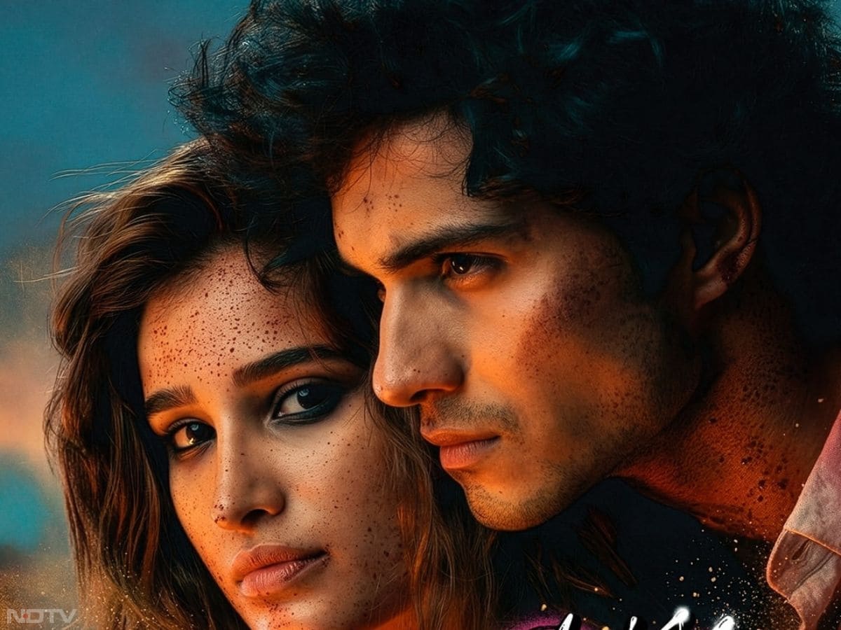 मुंज्या में अपनी शानदार परफॉर्मेंस से दर्शकों का दिल जीतने के बाद अभय वर्मा अब Laikey Laikaa में राशा थडानी के साथ स्क्रीन शेयर करते हुए दिखेंगे. यह फिल्म राशा के अगले बड़े प्रोजेक्ट्स में से एक है इसी के साथ दर्शक भी इस नई जोड़ी की कैमिस्ट्री बड़े पर्दे पर देखने को बेताब है.
