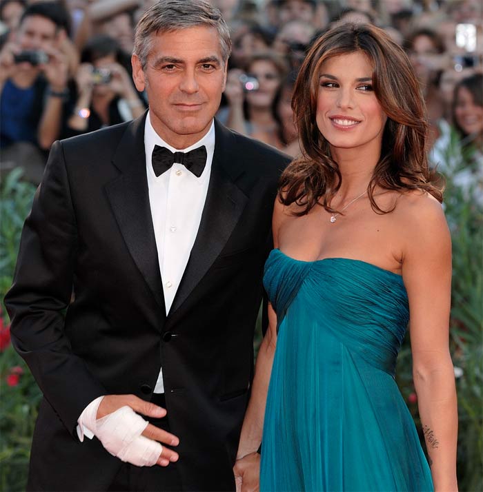 Seems like there's a new neighbour in the town of Splitsville - George Clooney.<br>
The actor and Elisabetta Canalis have parted ways after a two-years together. Though they have issued a joint statement to confirm the break-up, the couple hasn't divulged the reason behind it.<br>
Could it be that Canalis wanted to tie the knot with the peppered hottie, who once said, "I was married. I gave it a shot."