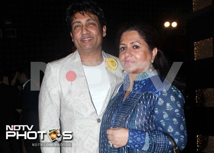 ...and Shekhar Suman strikes a pose with his wife.