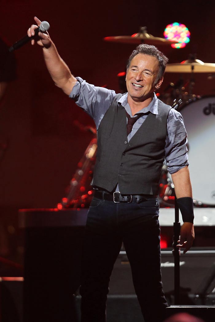 Bruce Springsteen, Jon Bon Jovi rock Sandy concert