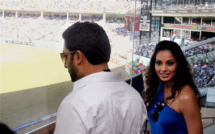Spotted: Bips, Abhishek at Nagpur World Cup Match
