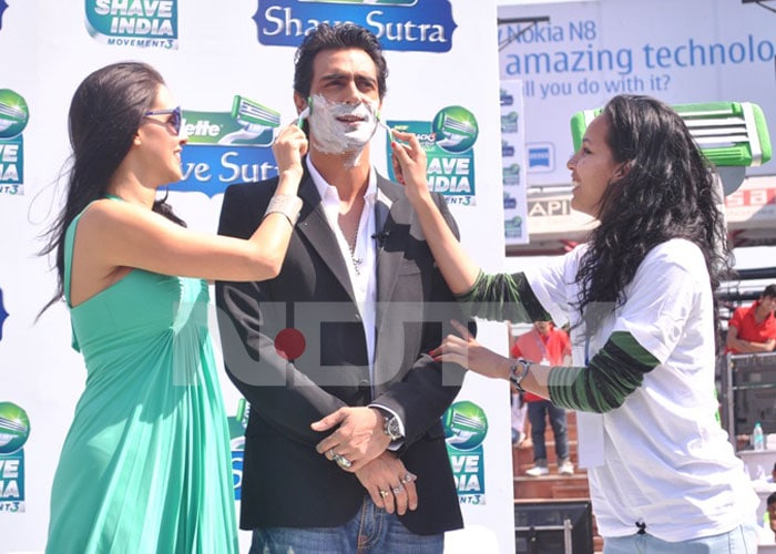 Spotted: Arjun Rampal has a close shave!