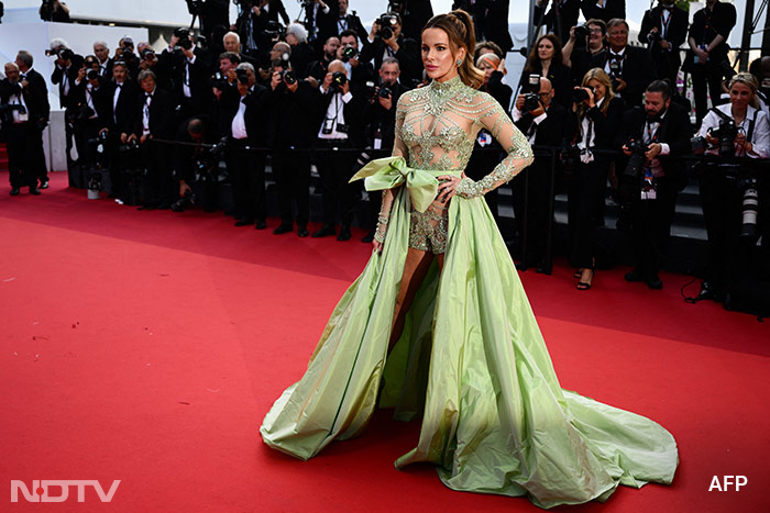 Cannes 2023: रेड कार्पेट पर छा गईं सनी लियोनी, पेट्रा नेमकोवा और केट बेकिंसले