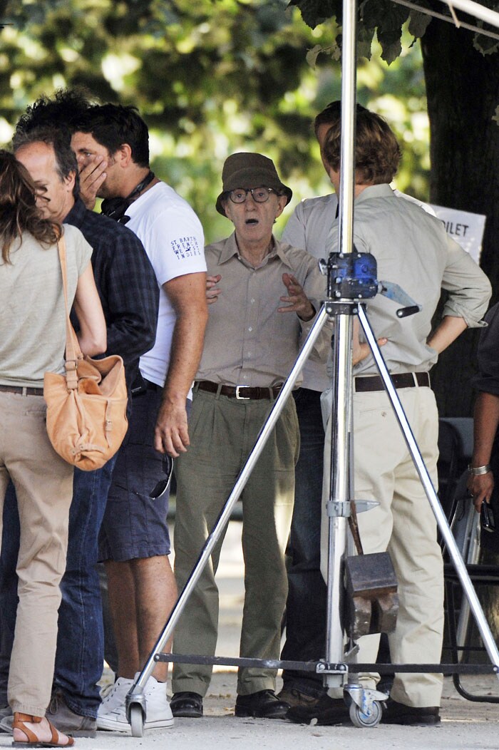 On location: Carla Bruni shoots for Woody Allen film