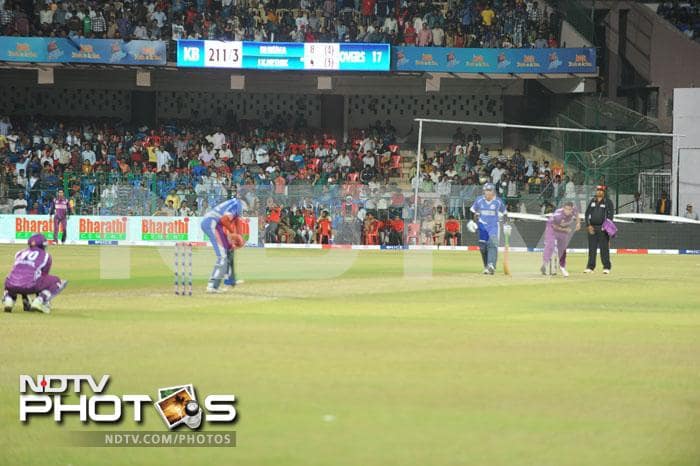 CCL2: Stars steal the show