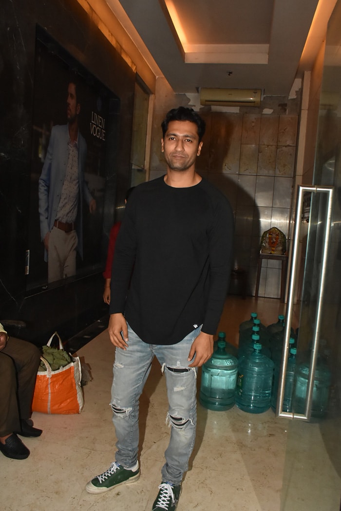 Vicky Kaushal posed for the shutterbugs at an office in Mumbai.