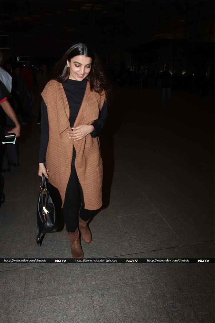 Kareena Kapoor, Sara Ali Khan, Ranveer Singh Are Trendy Travellers