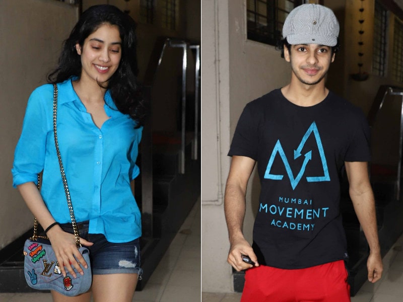Photo : Janhvi And Ishaan's Day Out In Mumbai