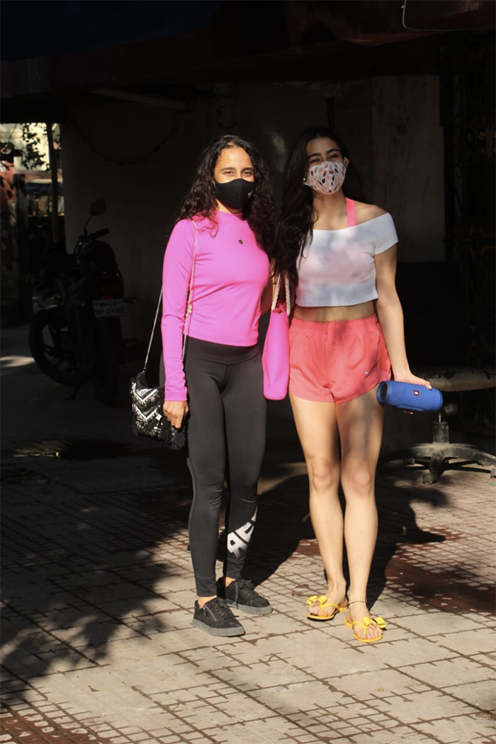 Kiara, Sara, Ananya Take Over Mumbai
