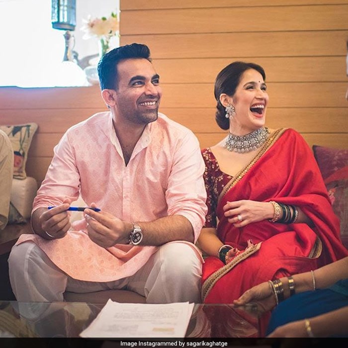 A Decade Of Showbiz Weddings: Kareena-Saif To Priyanka-Nick. See Pics