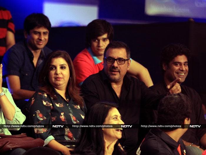 Celebrity Roll Call: Sachin, Aamir, Ash, SRK Cheer for Abhishek\'s Kabbadi Team