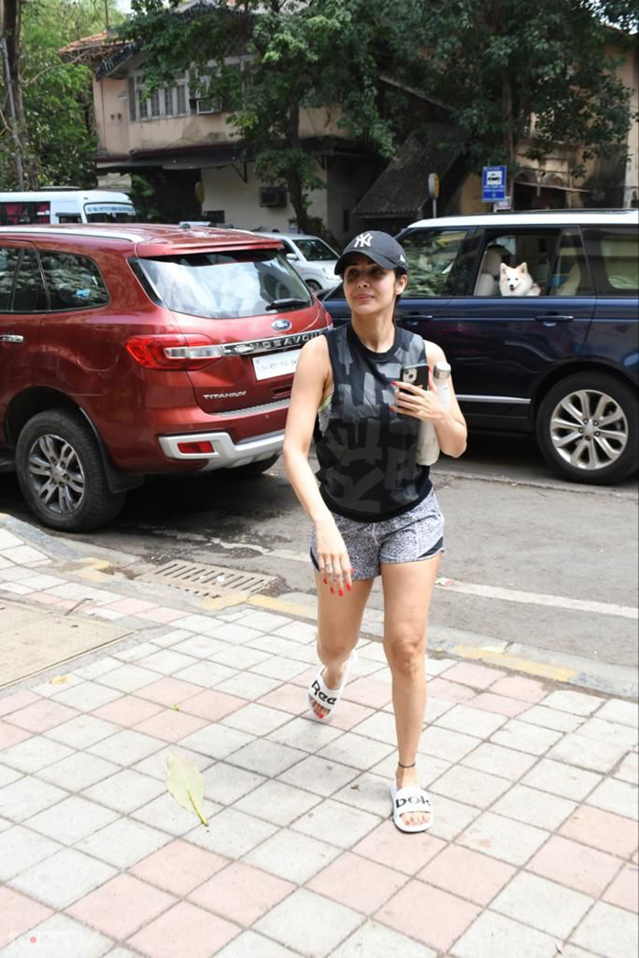 Malaika Arora was spotted in her gym clothes in the city. (Image Courtesy: Varinder Chawla)