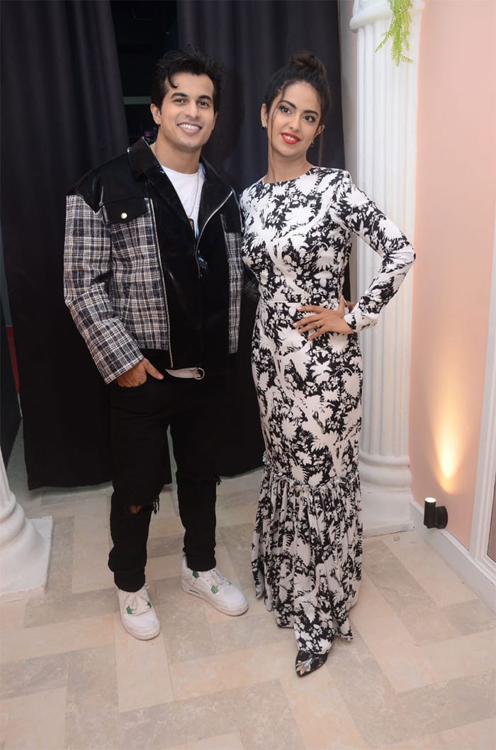 Avika Gor and Aadil Khan were twinning in black and white outfits while promoting their music video <I>Qurbaan</i>.