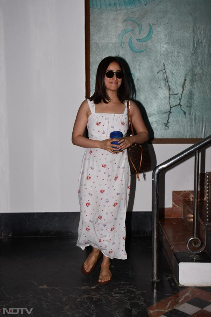 Yami Gautam exuded summer vibes in a white maxi dress at Khar. (Image Courtesy: Varinder Chawla)