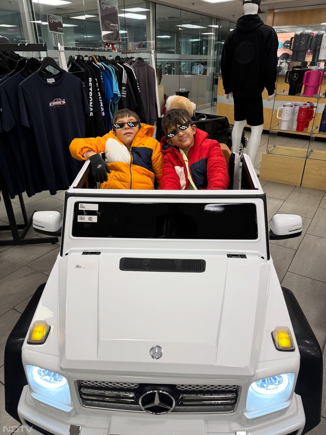 तस्&zwj;वीरें देखकर लगता है कि ये वेकेशन फोटोज हैं.