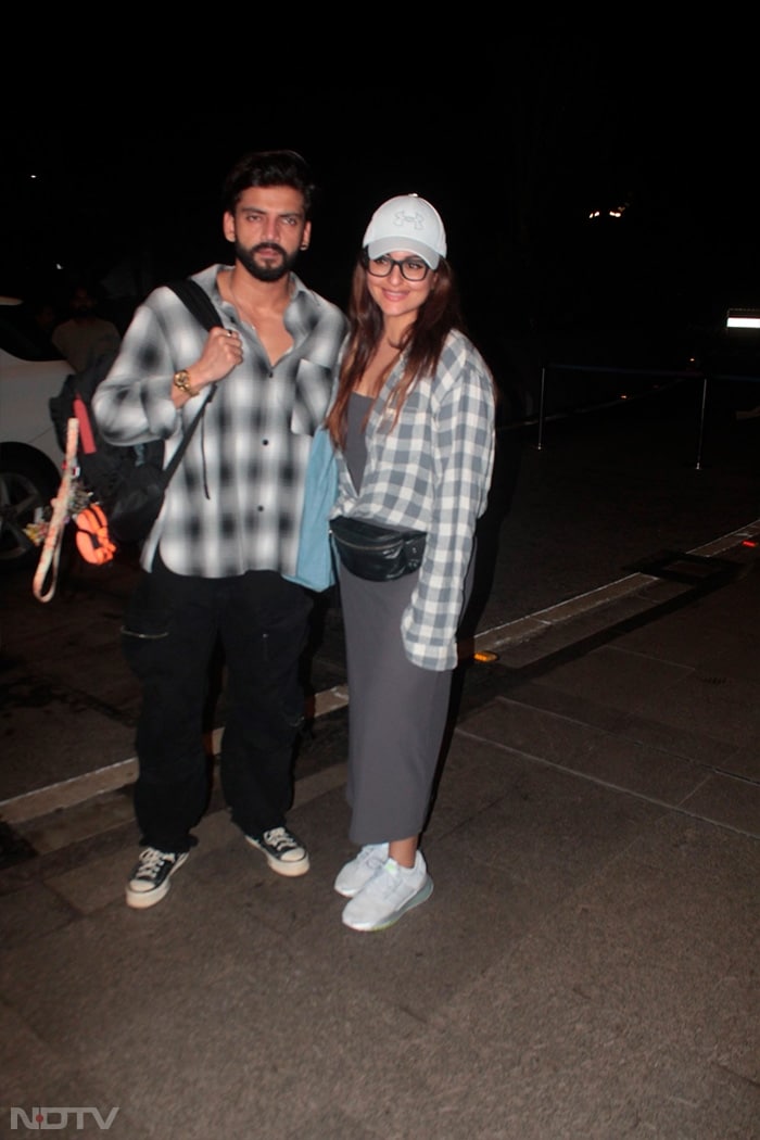 Couple Spotting At Airport: Sonakshi Sinha With Her Husband Zaheer Iqbal