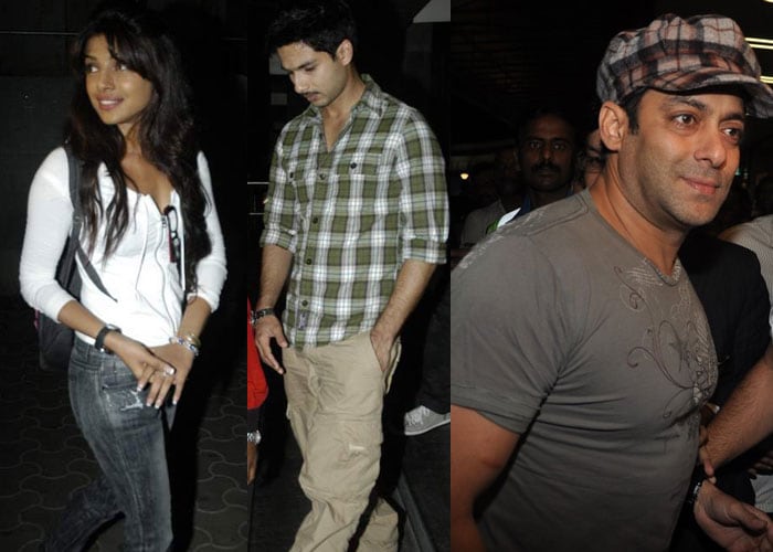 Priyanka-Shahid watch <i>Dabangg</i>