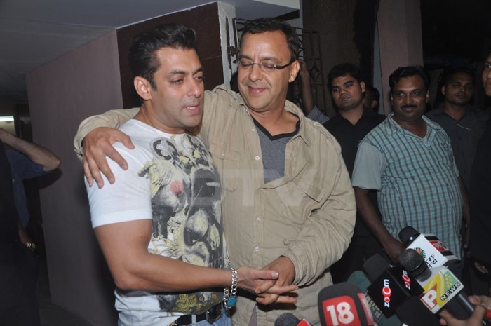 Stars at the special screening of <i>Dabangg</i>