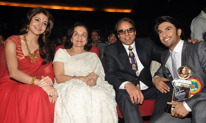 Stars at Dadasaheb Phalke Academy Awards