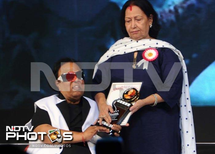 Legendary actors meet at Dadasaheb Phalke Academy Awards