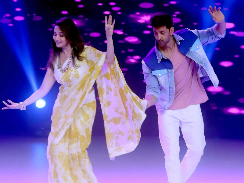 We're <I>Deewane</i> Of Madhuri Dixit, Hrithik Roshan's <I>Dance</i> Moves