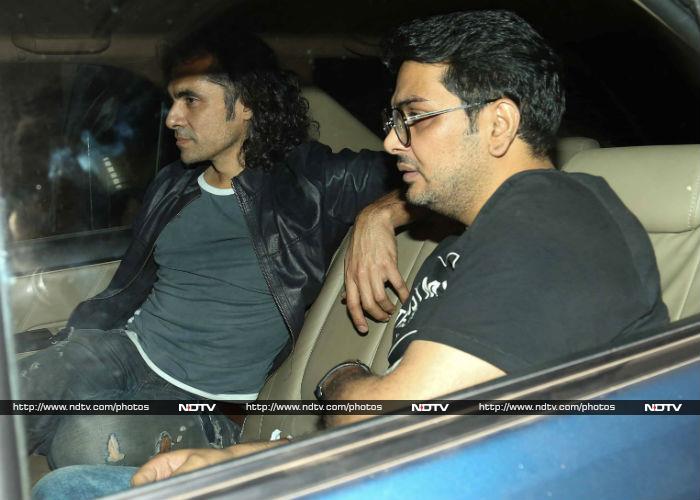 Shah Rukh, Alia Watch Dear Zindagi With Sridevi, Jhanvi