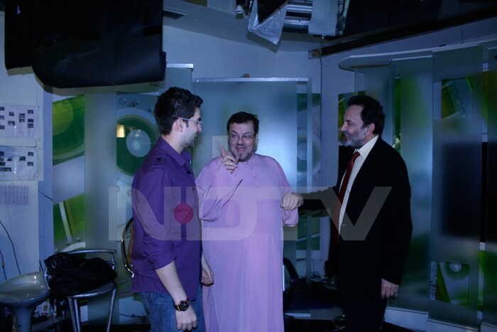 Neil and his father singer Nitin Mukesh share a laugh with NDTV's Prannoy Roy.