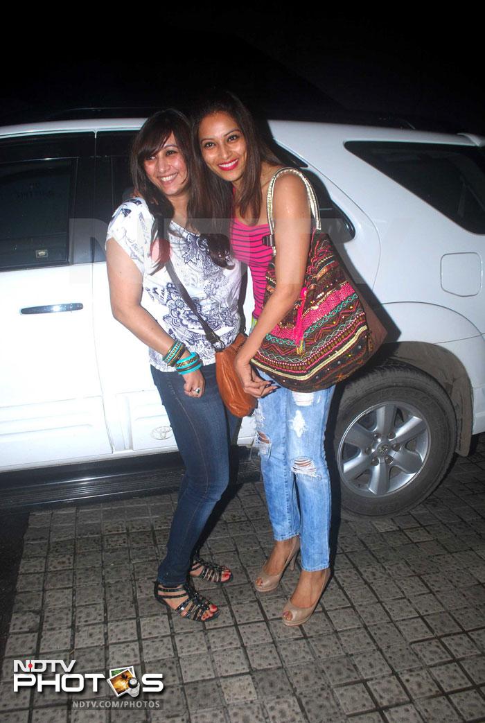 Bipasha snapped with a friend