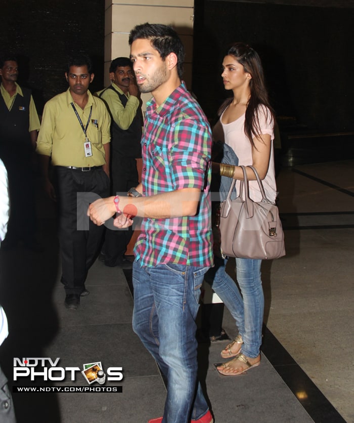 Deepika and Sidhartha\'s Night Out
