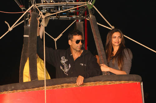 Deepika, Akki's hot air balloon ride
