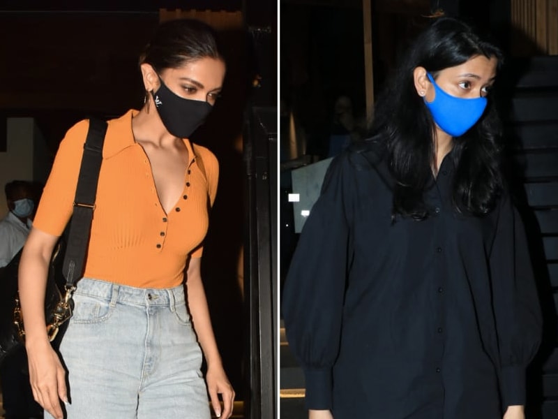 Photo : Deepika And Sister Anisha Padukone Step Out For Dinner