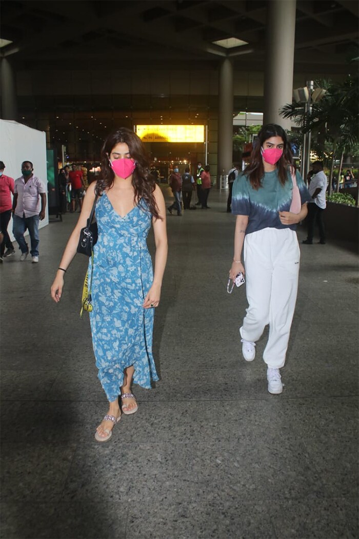 Deepika Padukone, Janhvi Kapoor Paint The Airport In Shades Of Blue