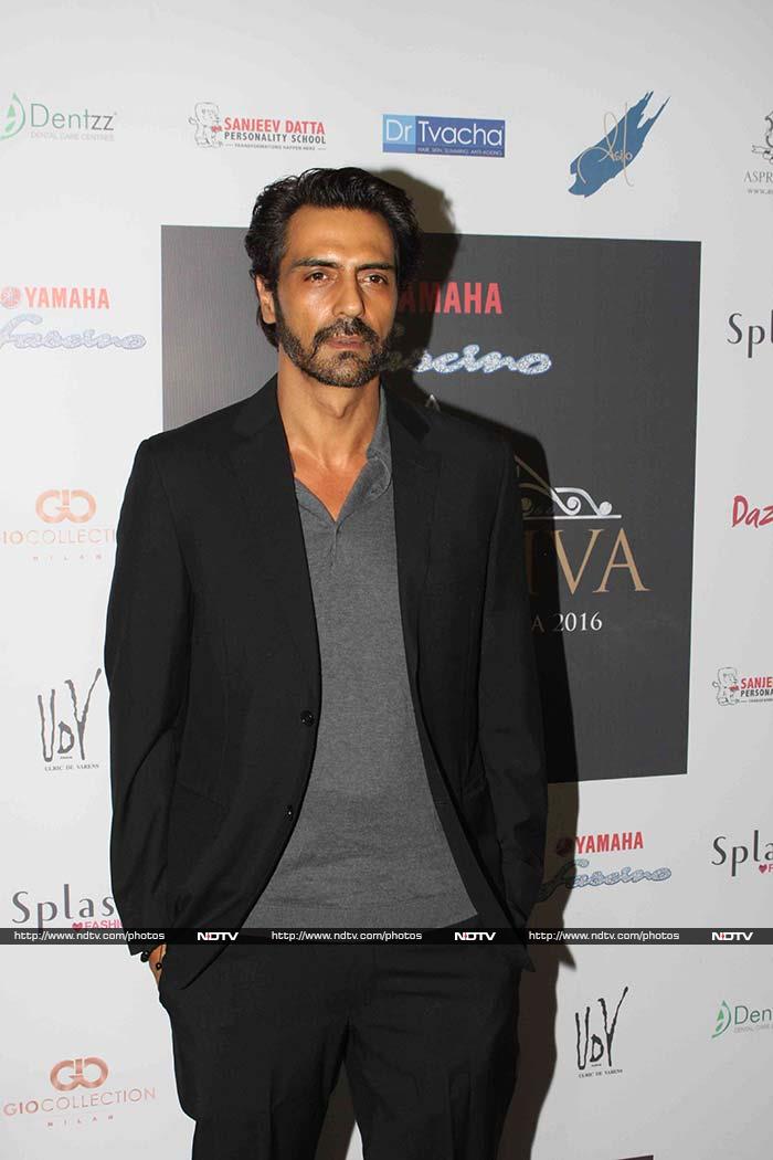 We also spotted actor Arjun Rampal at the fashion event.