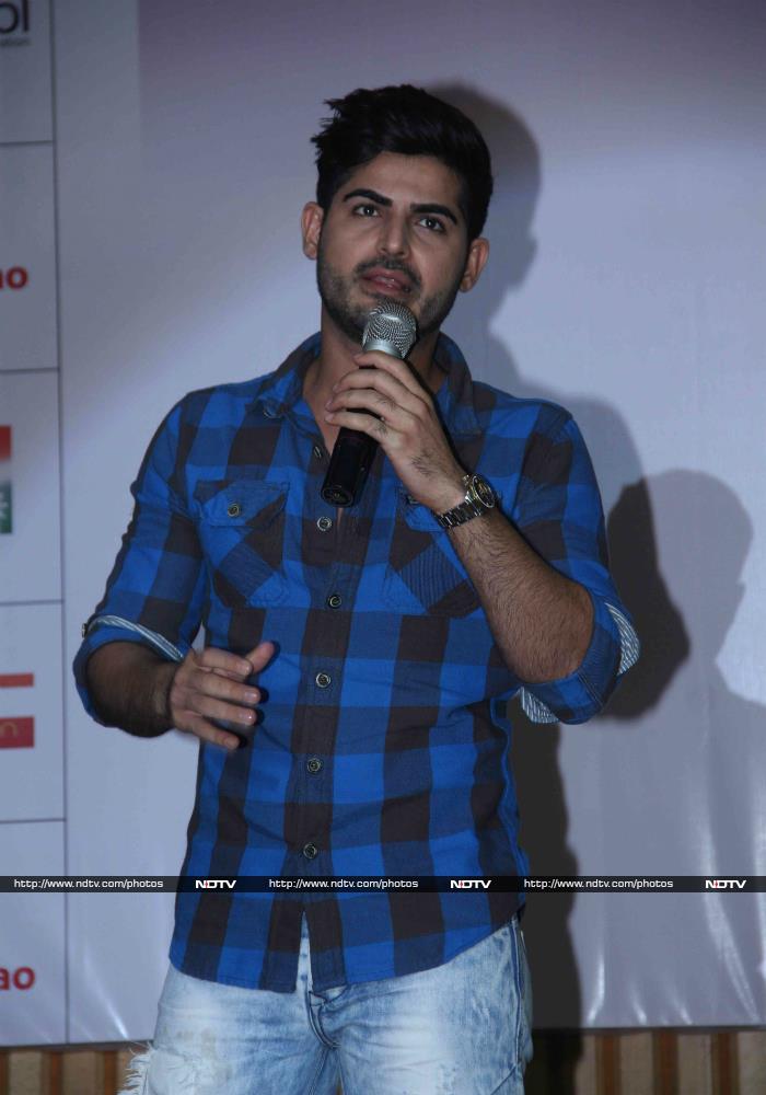 Actor Omkar Kapoor interacted with the media and audience.