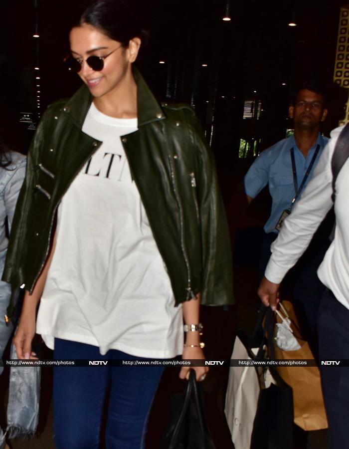 Deepika Padukone, Cool And Casual, Breezes Through The Airport