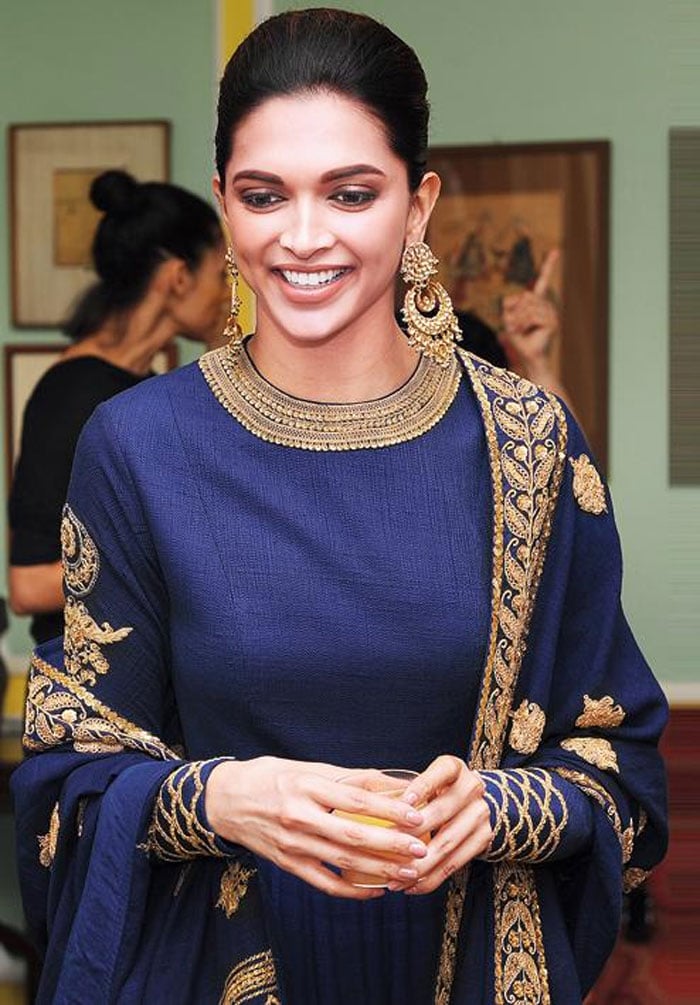 Ravishing in cobalt-blue Sabyasachi, Bollywood actress Deepika Padukone turned heads at a dinner in her honour in Kolkata. Deepika, who won the Filmfare Best Actress Award for playing Leela in Sanjay Leela Bhansali's 2013 film <i>Ram-Leela</i>, is currently the toast of Bollywood for her turn in and as <i>Piku</i>.<br><br>
This image was posted on Twitter by <a href="https://twitter.com/deepikaddicts
" target="_blank" rel="nofollow" >@deepikaddicts</a>