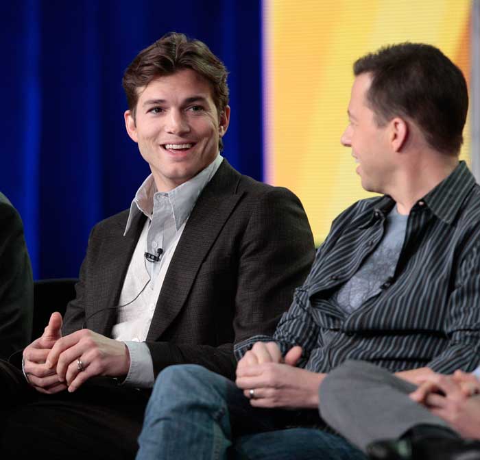 A clean-cut Ashton Kutcher said that he opted for the clean look as it was a part of the plot in an episode of <i>Two And A Half Men</I>. <bR><bR>
Nothing was obviously said of the wedding band, but that hasn't stopped a slew of speculation on the internet, including some of him trying to win over ex-wife Demi Moore.  <br><bR>
 Coming up: Ashton has another new girl