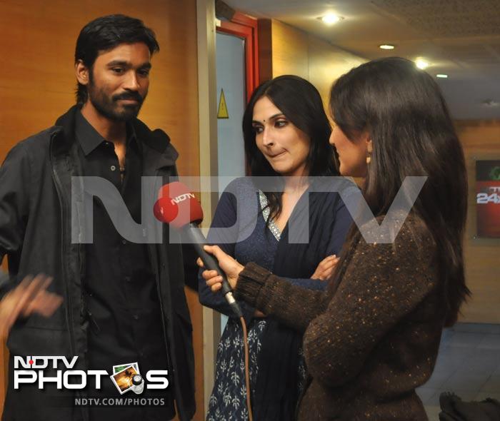 It's time for some work as Dhanush gets busy with his interview.<br><BR>Photo Courtesy: Niharika Jha