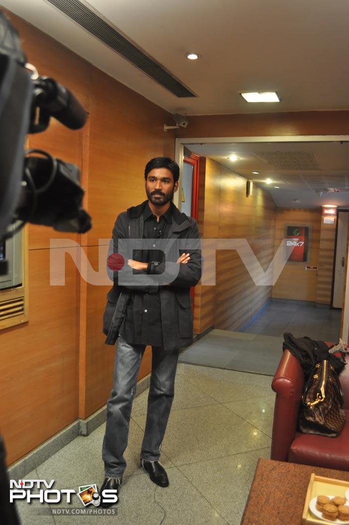 The <i>Aadukalam</i> actor strikes a pose.<br><BR>Photo Courtesy: Niharika Jha