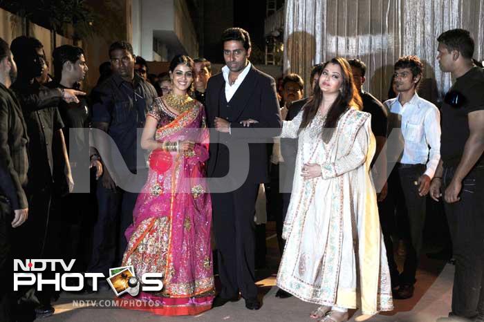 Aishwarya, big guests at Deshmukh reception