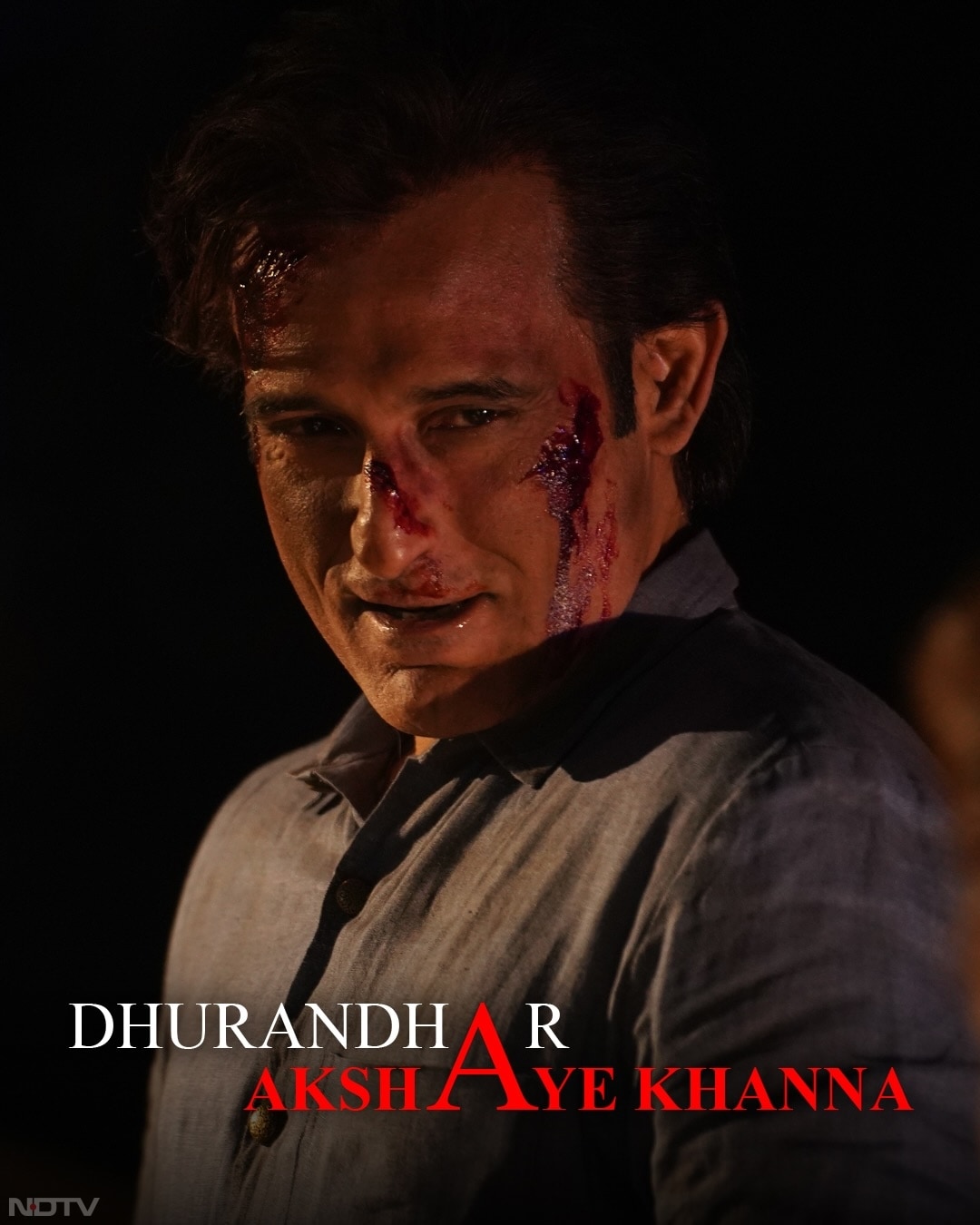 सोशल मीडिया पर रहमान डकैत का किरदार निभाने के चलते चर्चा में आए अक्षय खन्ना ने धुरंधर के लिए केवल 2.5 करोड़ की फीस वसूली है. हालांकि यह उनकी अन्य किरदारों के मुकाबले बेहद कम है.