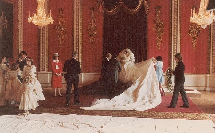 Photos From Diana and Charles\' Wedding You\'ve Never Seen Before