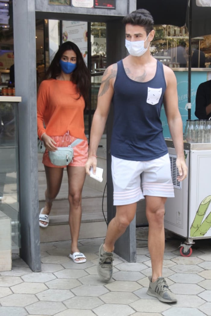 Disha Patani was spotted at Foodhall in Santa Cruz with a friend on Sunday.