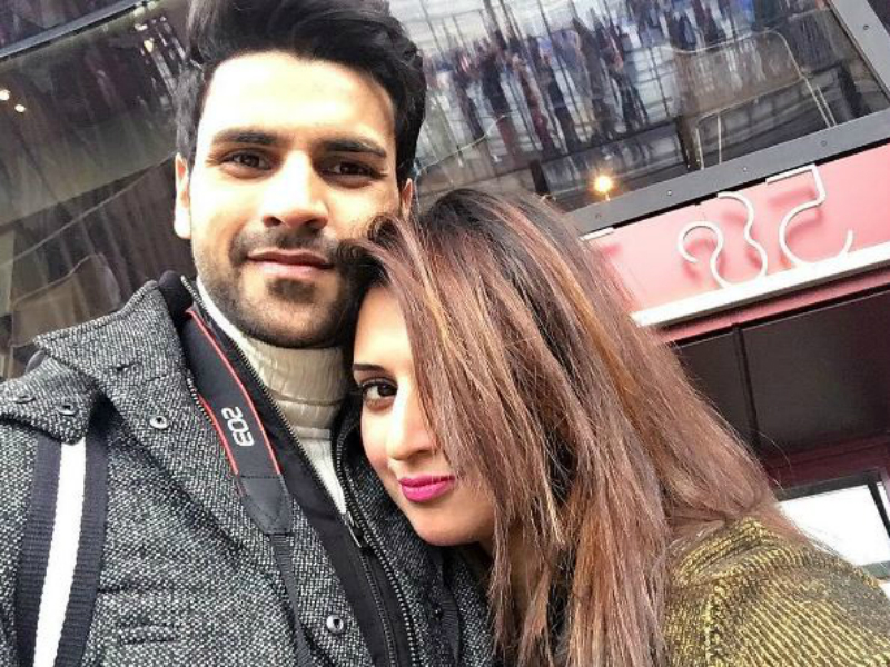 Divyanka Tripathi, Vivek Dahiya <I>Under The Bridges Of Paris</i>