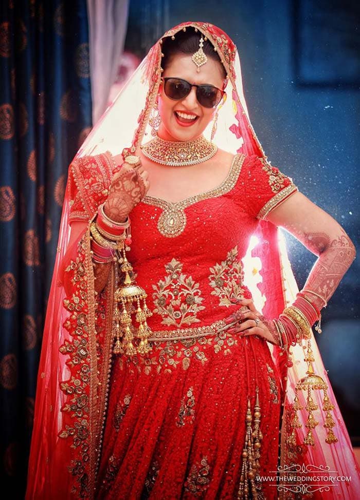 The bride and her various moods. <br><br>
This image was posted on Instagram by <a href="https://www.instagram.com/yehaimohabbatein/ " target="_blank" rel="nofollow" >yehaimohabbatein</a>.