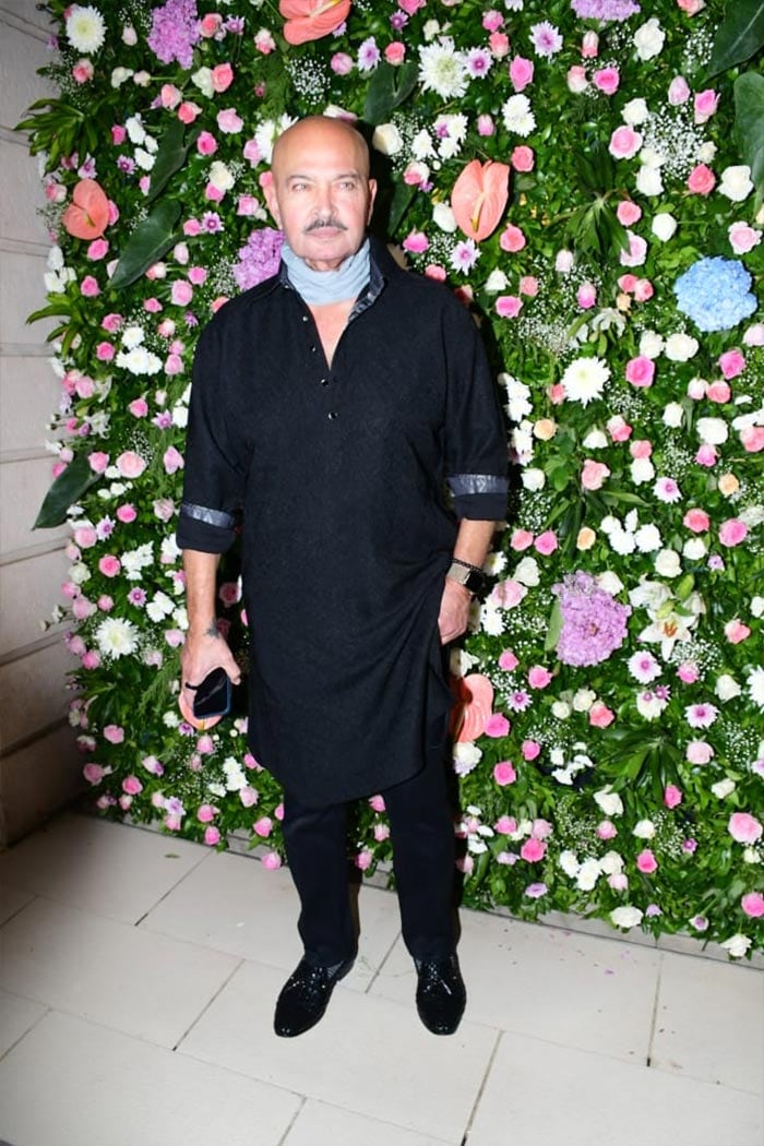 Rakesh Roshan sported an all-black look for the party. (Image courtesy: Varinder Chawla)