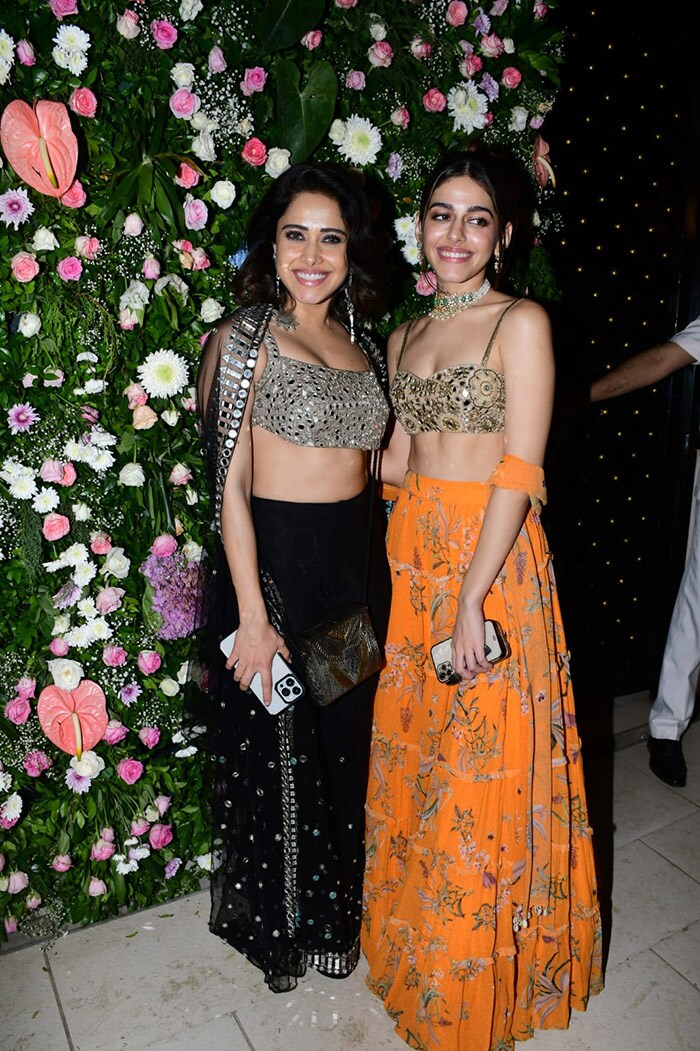 Diwali 2022: Shilpa Shetty, Kriti Sanon And Ananya Panday In Their Festive Best At Ekta Kapoor"s Party