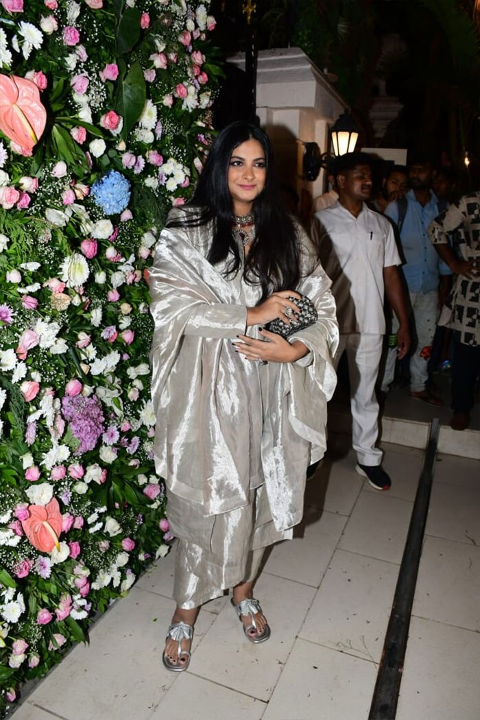 Rhea Kapoor posed for the cameras in a silver ensemble.(Image Courtesy: Varinder Chawla)