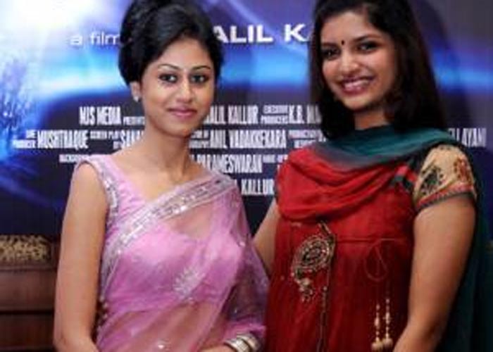 Miss Kerala 2011 runners up Sruthi Nair and Maria John will be making their film debuts in <i>Dolls</i>.